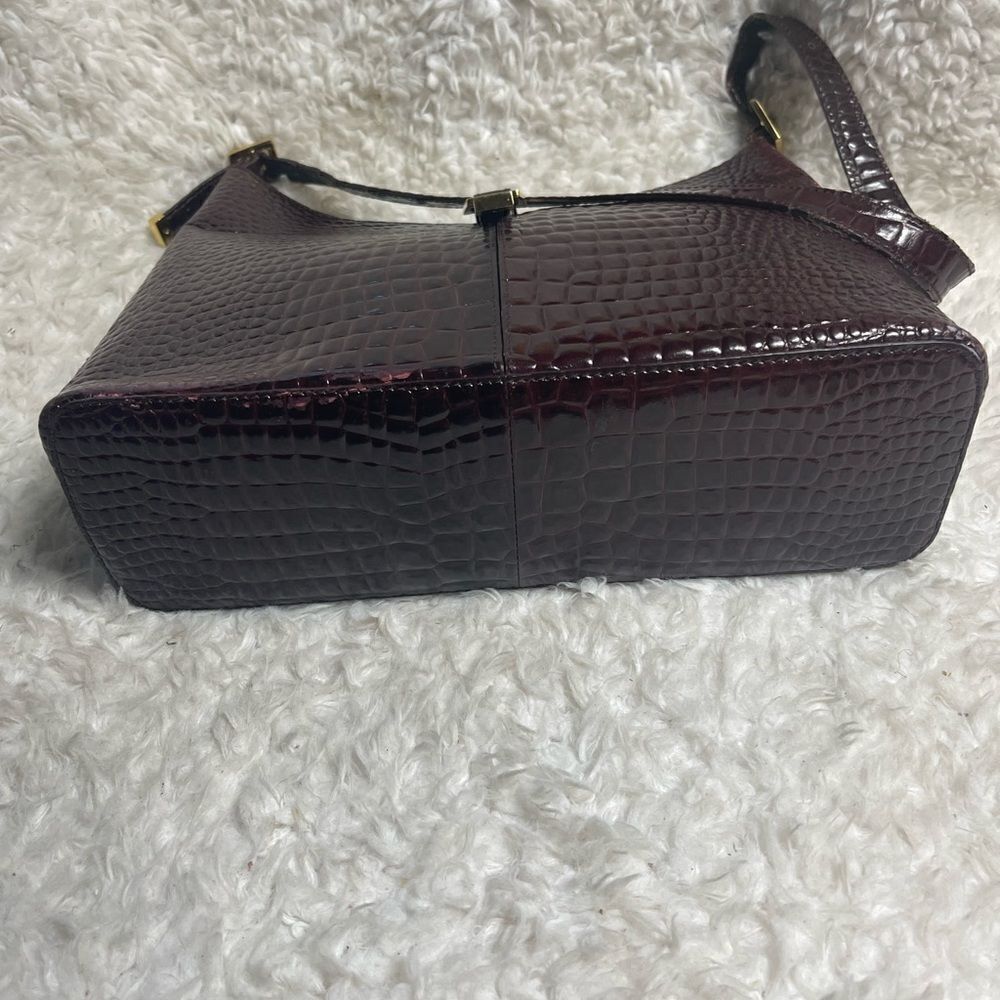 Etienne Aigner leather burgundy reptile print shoulder bag gold tone hardwares - Picture 8 of 16